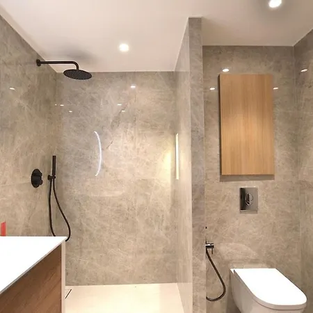 2 Pieces De 31m2 A 100m Des Plages De La Croisette Le Gray D'albion Apartment *