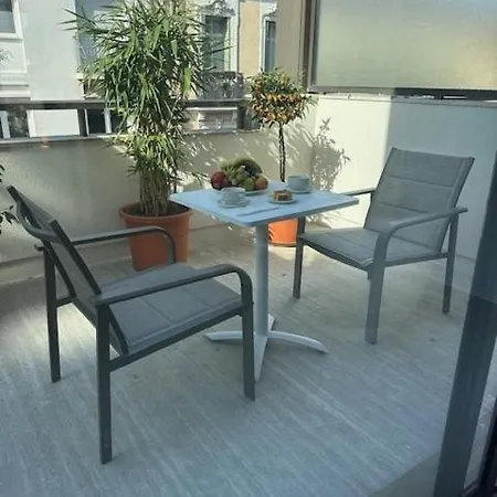 2 Pieces De 31m2 A 100m Des Plages De La Croisette Le Gray D'albion *